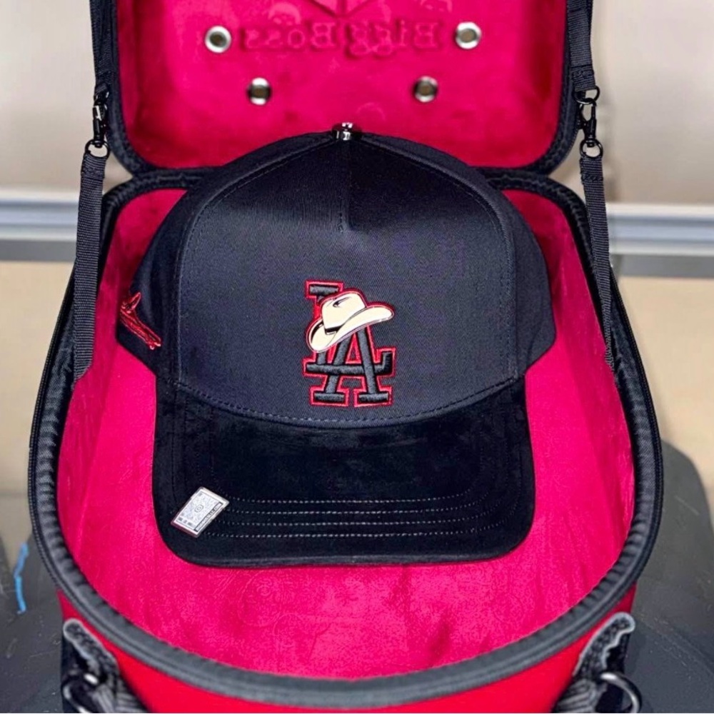 Black LA SnapBack BB